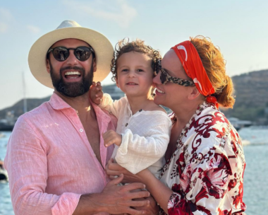 MAFS sweethearts Jules Robinson & Cam Merchant announce they’re expecting a second child together