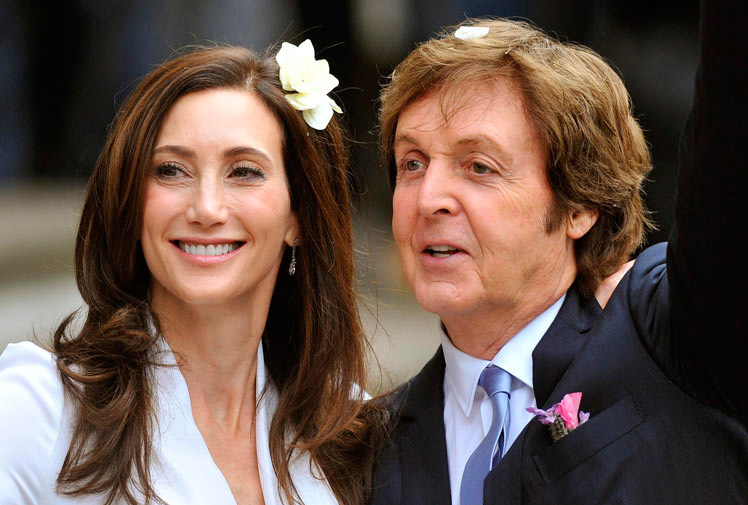 Paul McCartney marries Nancy Shevell