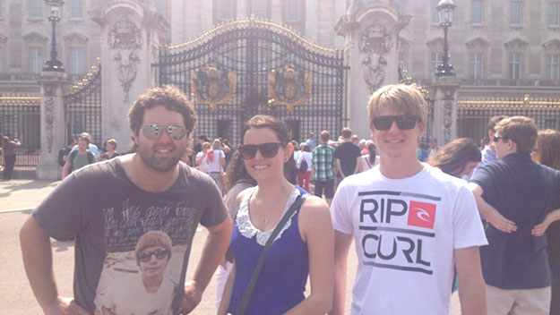 Aussies in London wait for royal baby