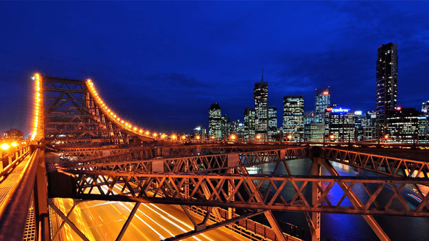 The Story Bridge and Brisbane's CBD.