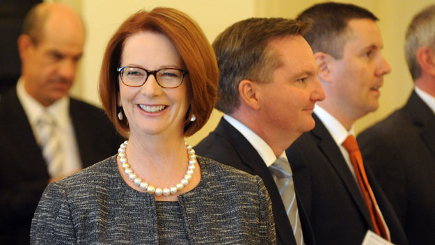 Why Julia Gillard can't win when it comes to fashion