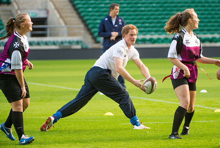 Coach Harry takes on schoolgirl rugby team