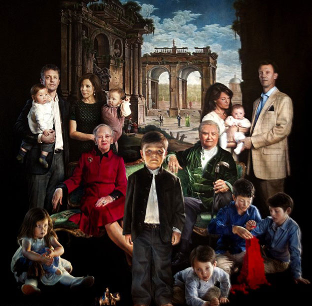 The new portrait of the Danish royal family by Thomas Kluges.