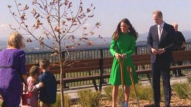 Prince William and Kate Middleton plant tree