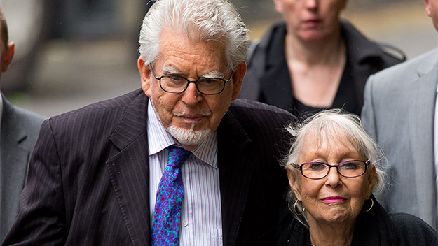 Rolf Harris accused of lying to jury