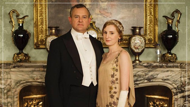 Downton Abbey Cast banned from bring contemporary items to set