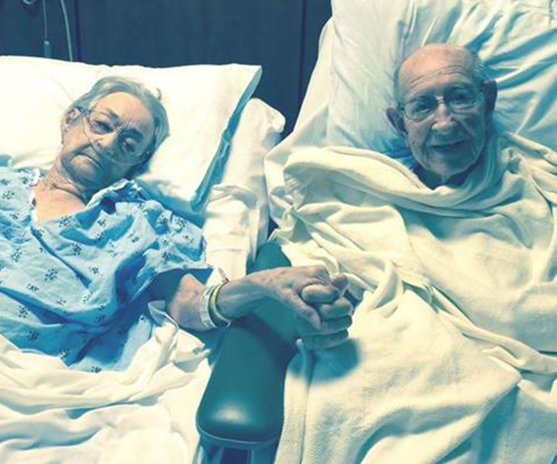Hospital reunites 96-year-old lovers