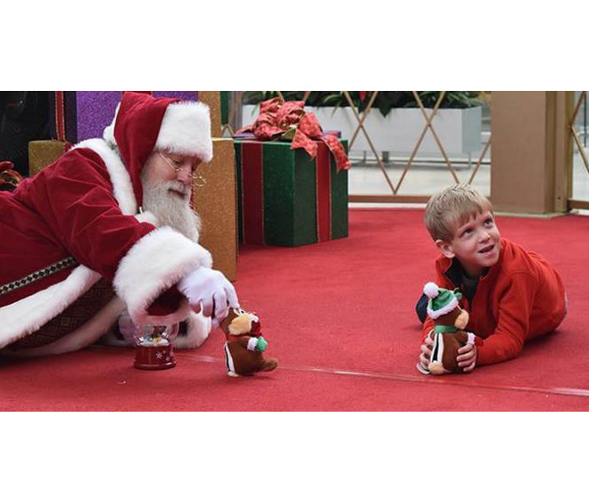 Santa goes the extra mile for boy with autism