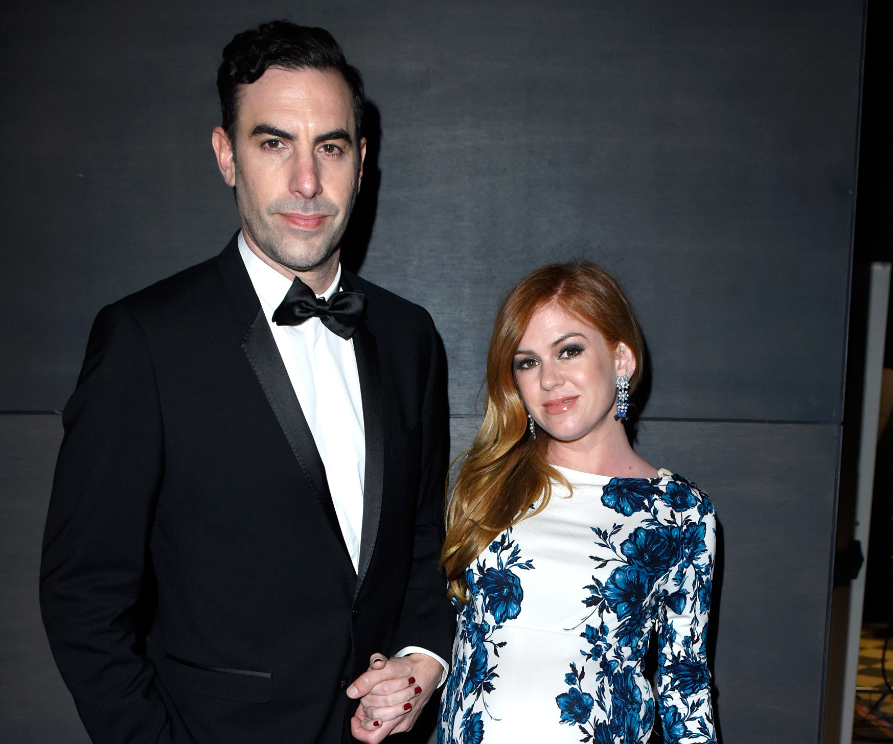 Aussie star Isla Fisher and husband Sacha Baron Cohen donate $1 million to Syrian refugees