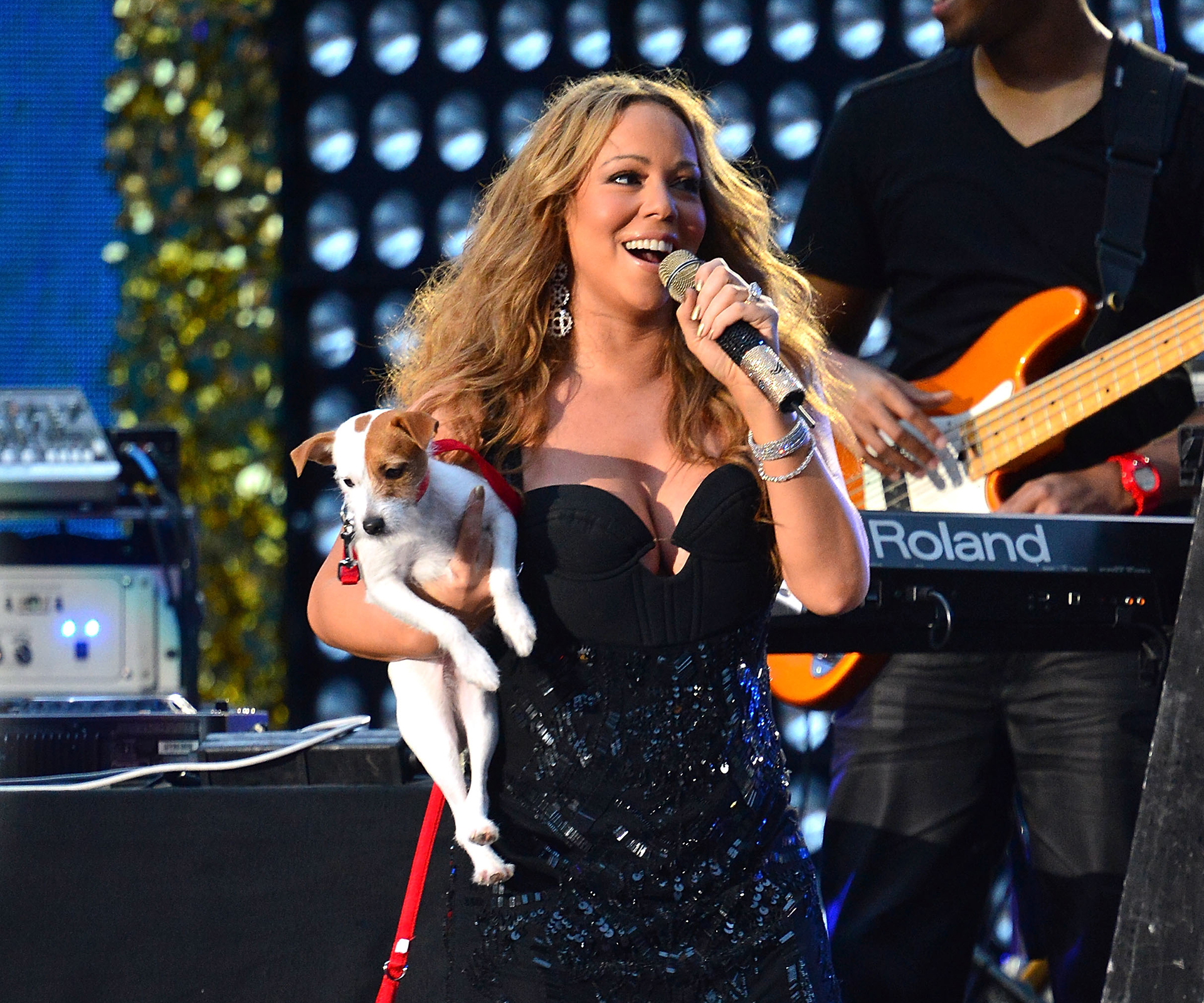 Mariah Carey’s dogs fly first class without her