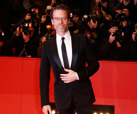 Guy Pearce to become a dad!