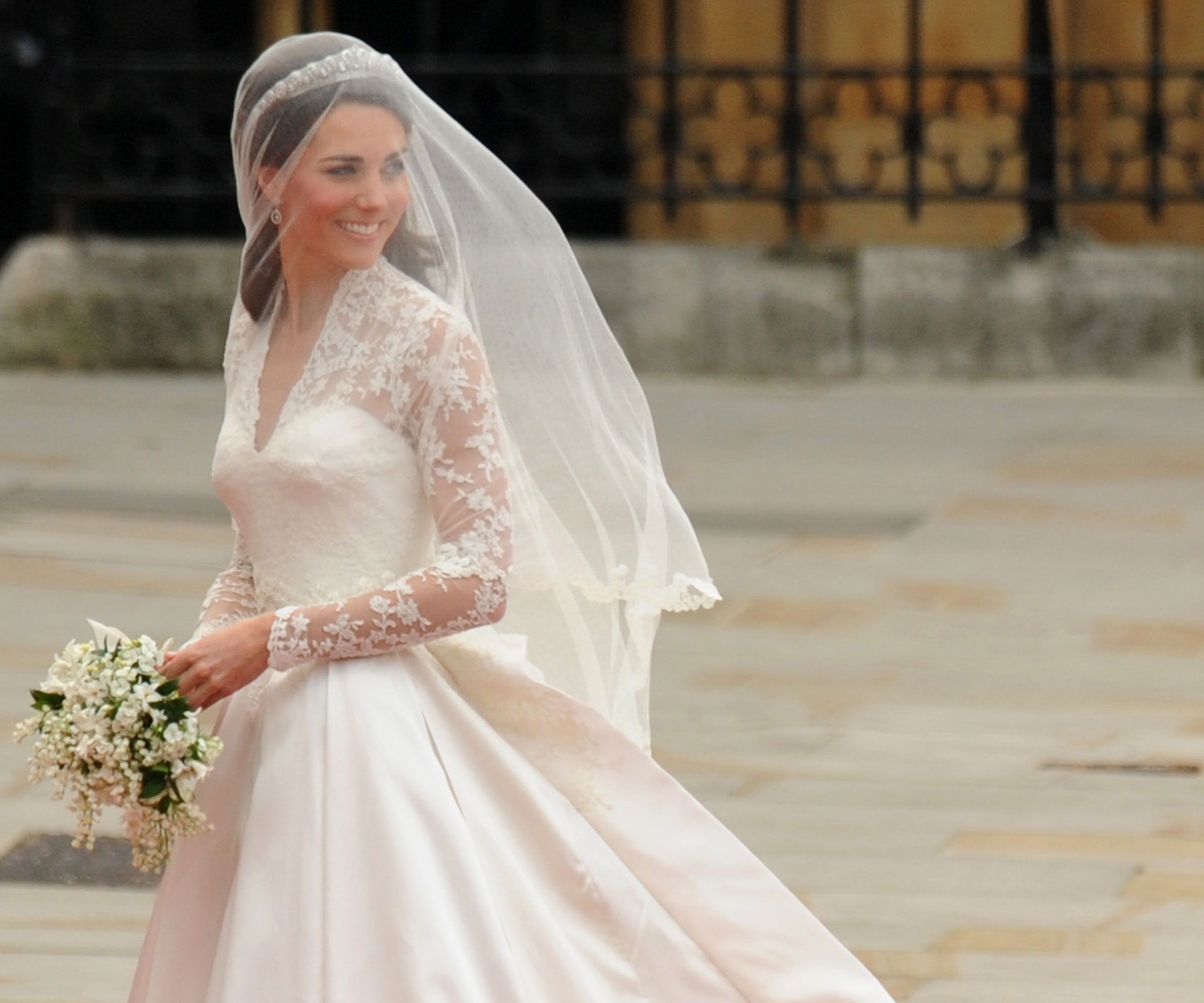 Legal battle over Kate's wedding dress