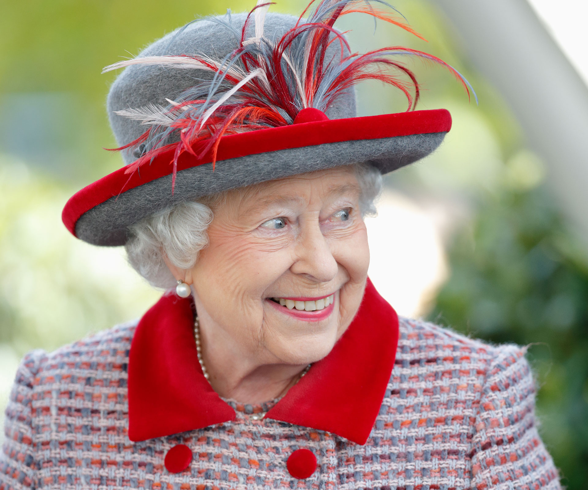 Queen Elizabeth becomes the world’s longest reigning monarch