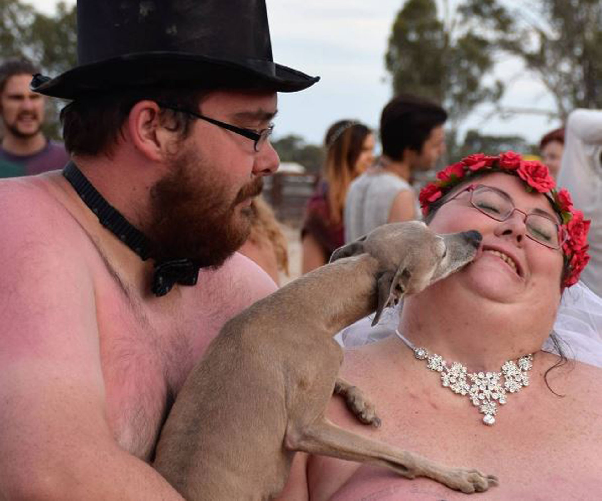 Aussie woman wakes from coma, gets married in the nude