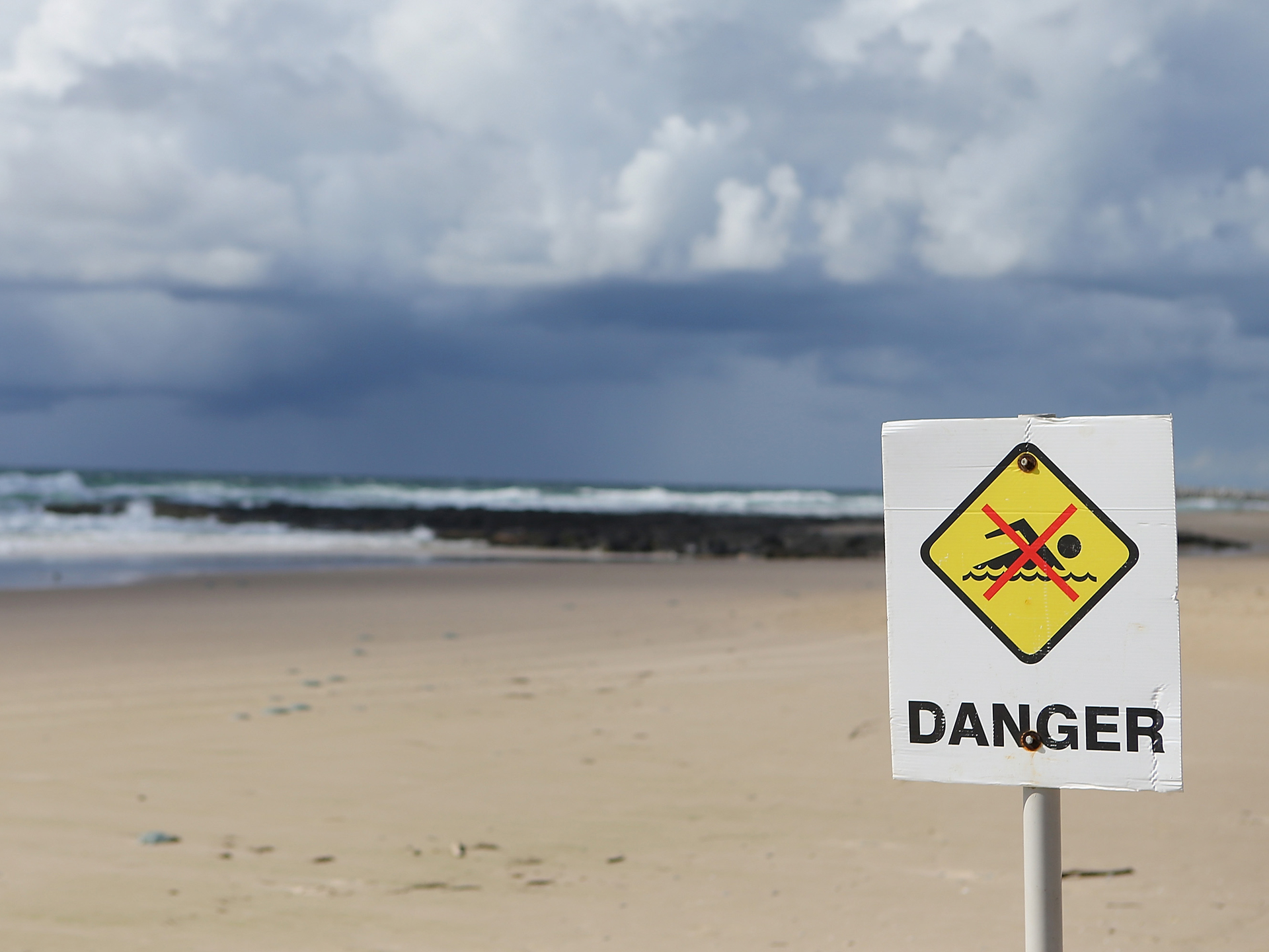 Gastro risk at Melbourne beaches