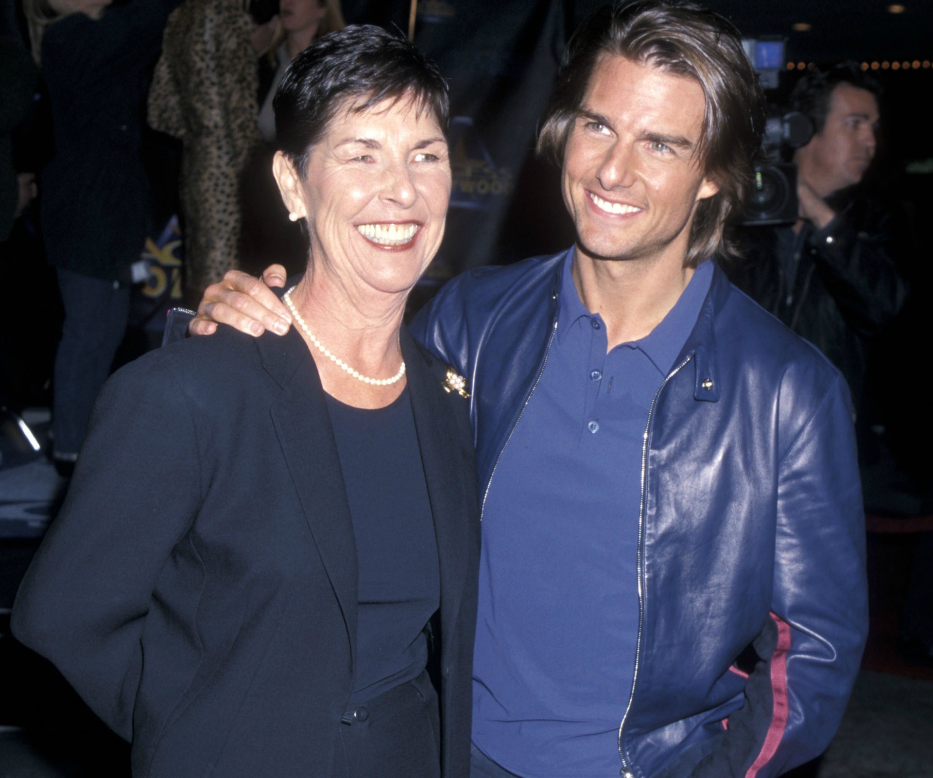 Tom Cruise, Mary Lee South