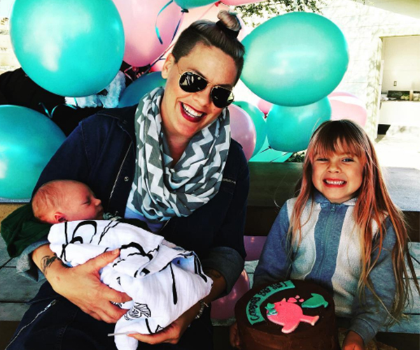 Pink with her two children. 