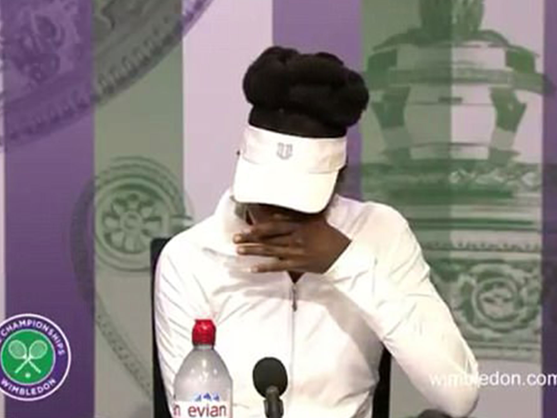 Venus Williams breaks down at Wimbledon press conference after questions about fatal car crash
