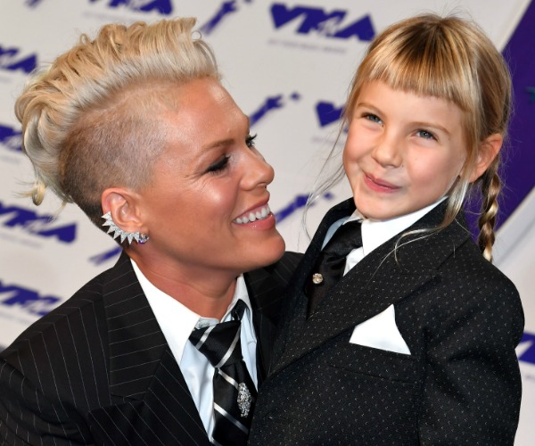 Pink’s VMAs speech about her daughter and self-acceptance will warm your heart