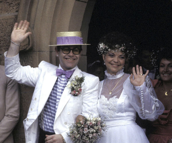Elton John Urges Aussies To Legalise Same Sex Marriage