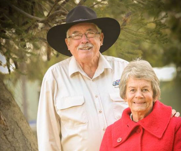 Meet the outback Mrs and Mr Claus ensuring thousands of farmers and families have a merry Christmas