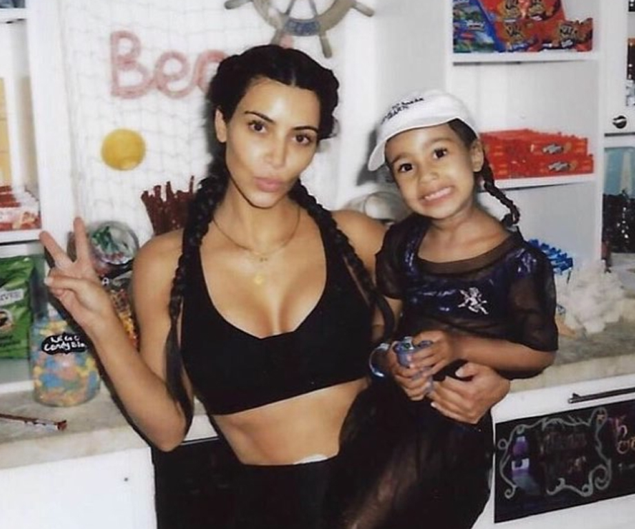 What’s the issue here? Kim Kardashian poses topless in photo taken by 4-year-old daughter North