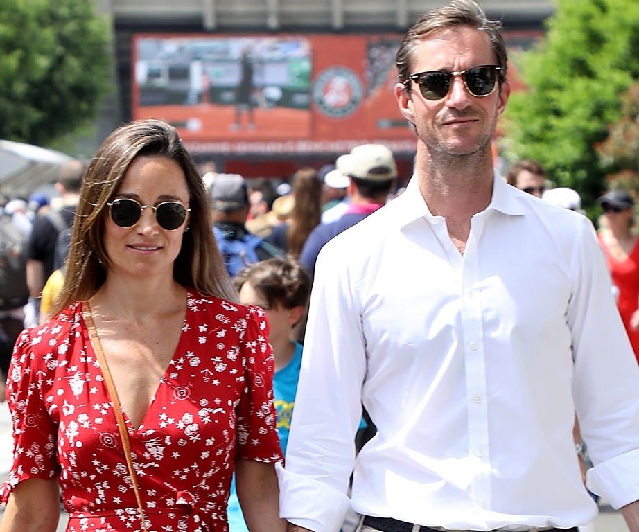 Pregnant Pippa Middleton shows growing baby bump in designer wrap dress at French Open