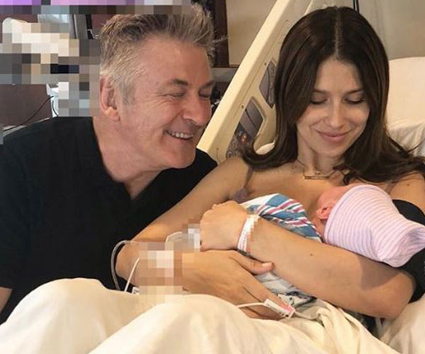 Hilaria Baldwin shares post-baby body photo just 12 days after giving birth “I’ve just started working out”