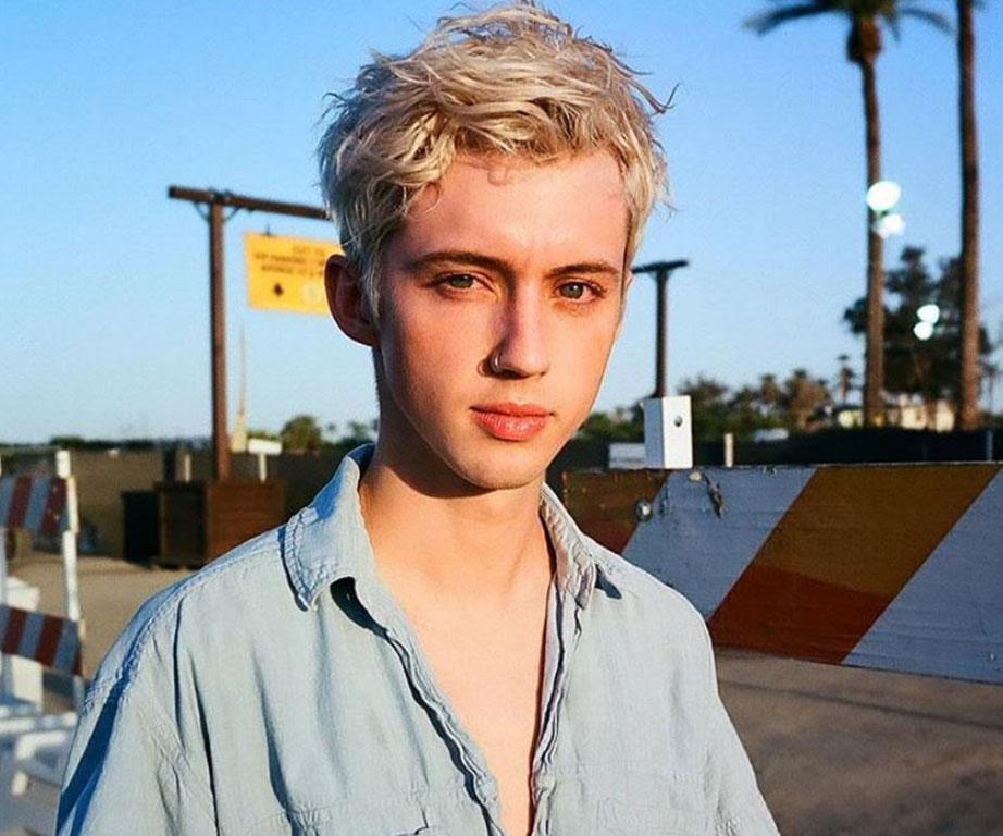 Imagine coming out online to millions of people when you’re just 17 years old… Well, that’s what Troye Sivan did