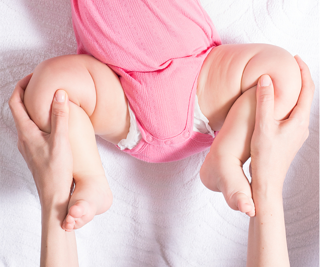 What are clicky hips in babies?