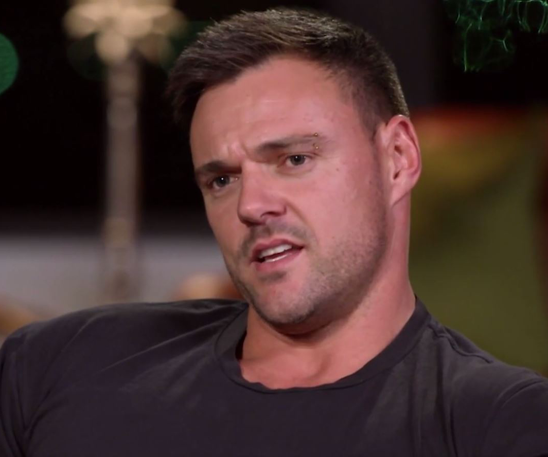 Can we talk about how humiliating MAFS is for Bronson right now?