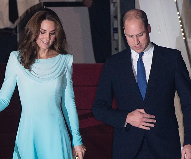 Duchess Catherine wears a breathtaking traditional dress as she & Prince William touch down in Pakistan
