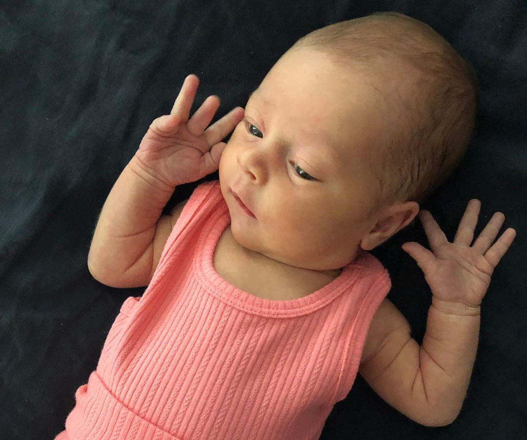 Jennifer Hawkins’ adorable new photos of her newborn baby daughter