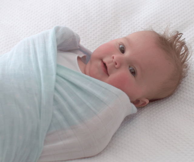 Swaddle or sleeping bag for baby?