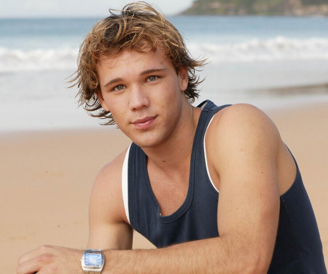 Lincoln Lewis admits he begged to return to Home And Away – but got ghosted by producers