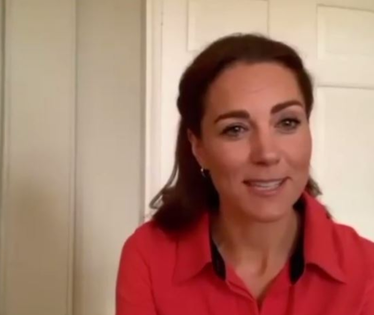 Duchess Catherine radiates red in a surprise “virtual tour” for a meaningful cause