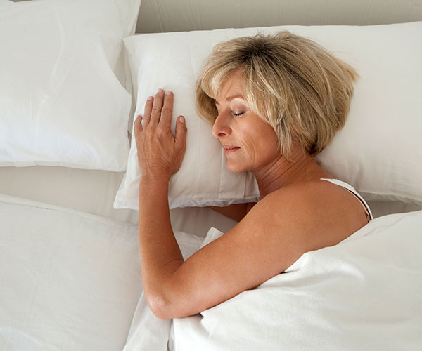 A sleep expert reveals the easy tricks to getting a good night’s sleep