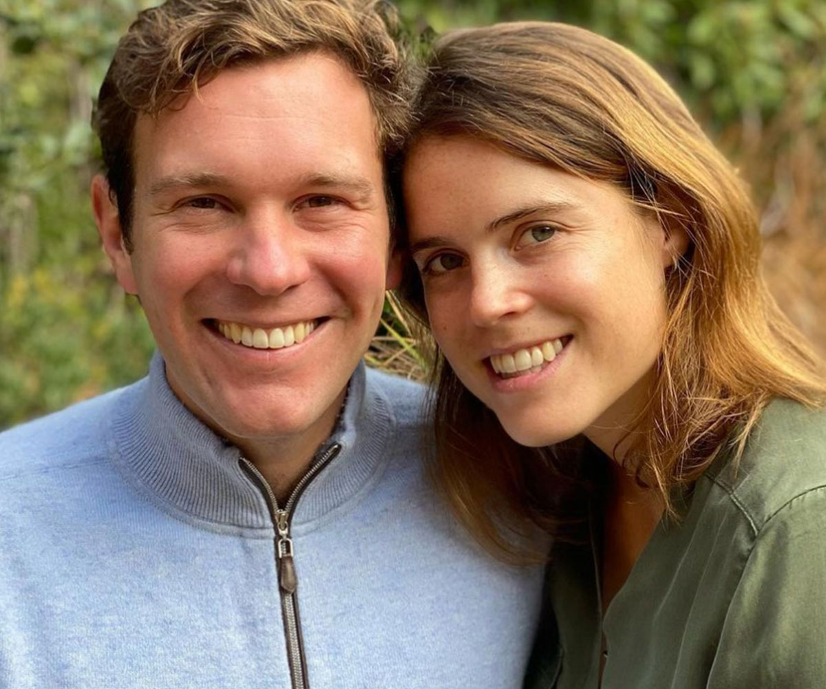 A pregnant Princess Eugenie reveals her growing baby bump as she shares a heartfelt thanksgiving message