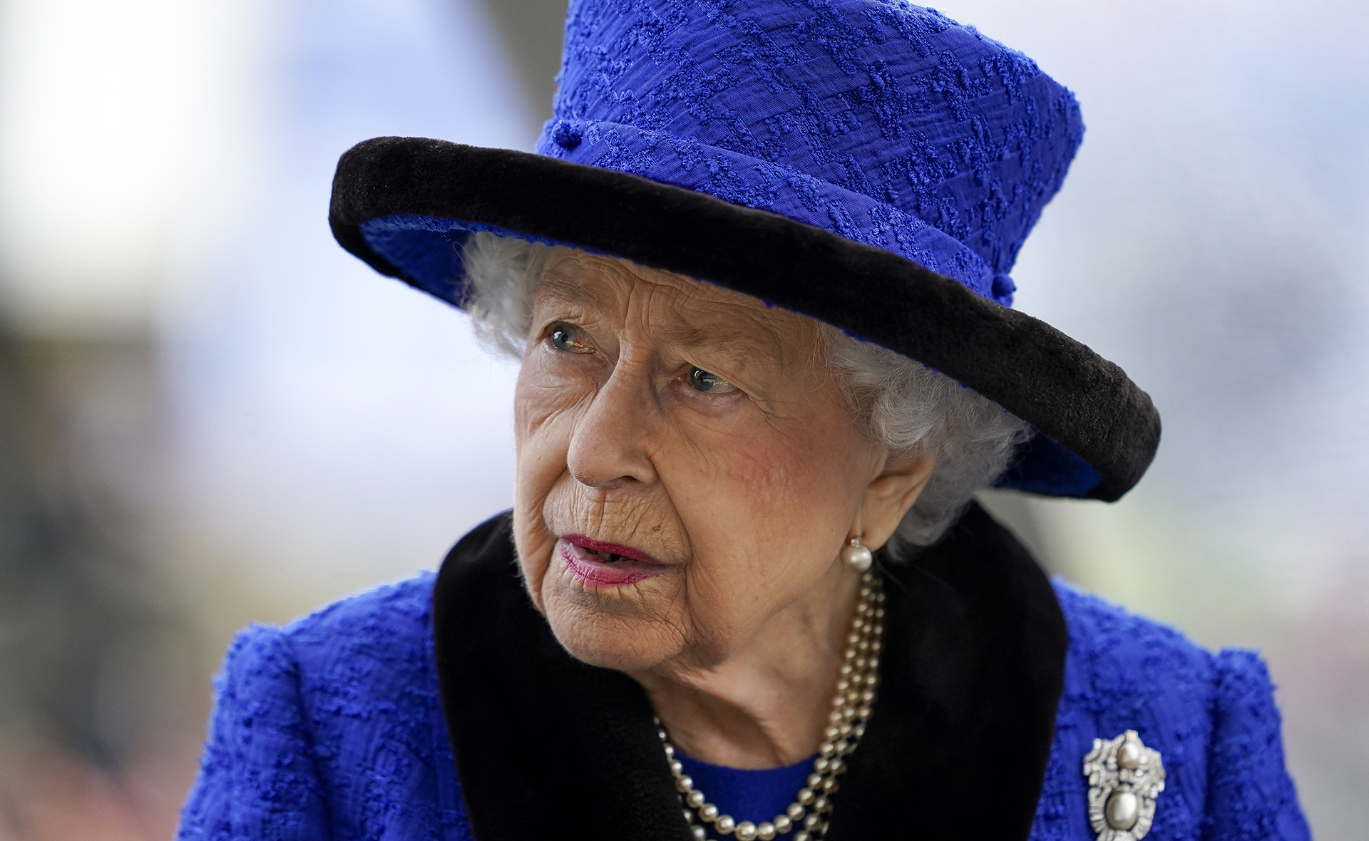 The Queen ‘reluctantly’ cancels trip after doctors order her to rest for a few days, but experts say it’s “no cause for concern”