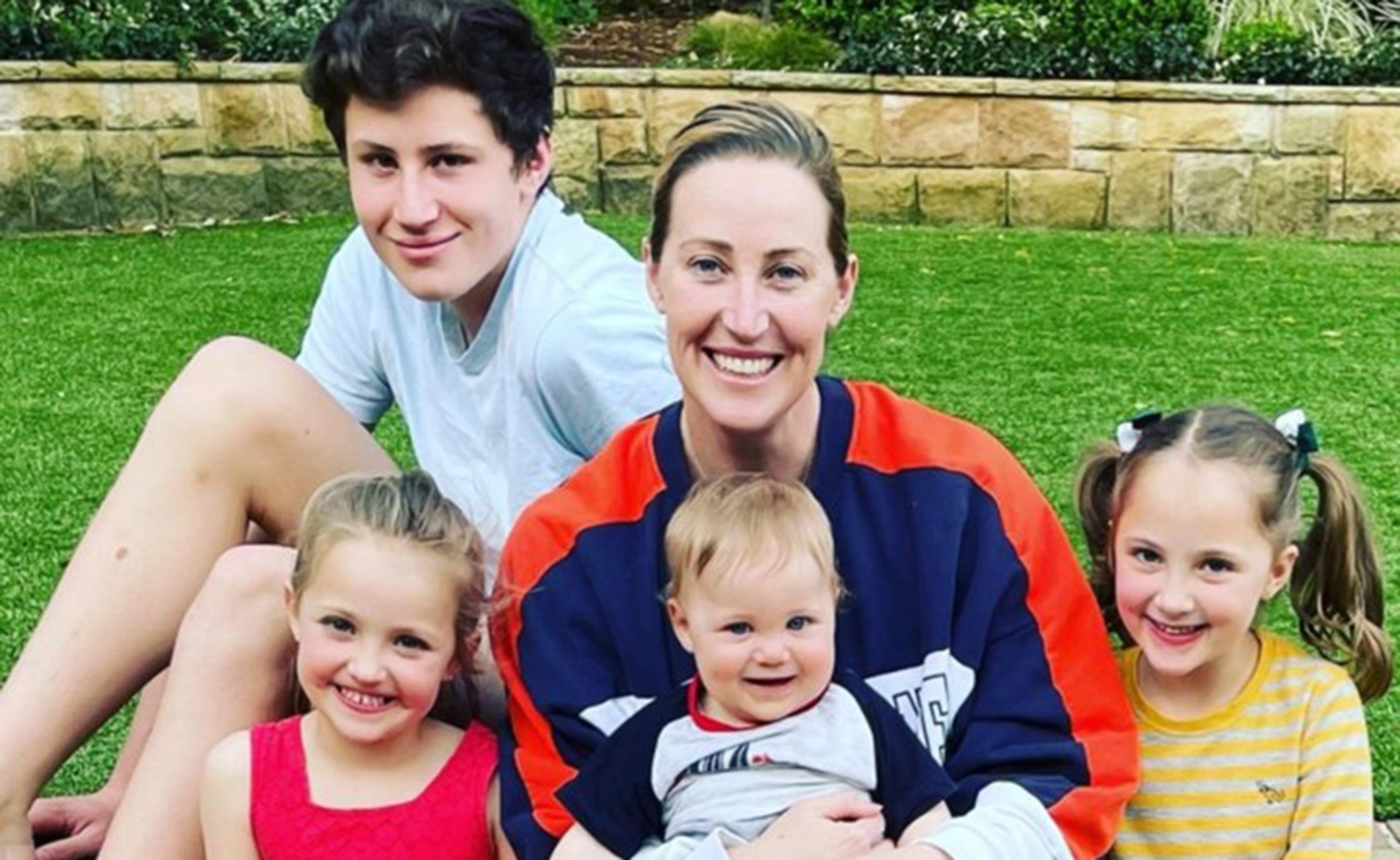 The selfless way supermum Jana Pittman helped her friends have kids: “We call it our rainbow family”