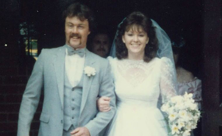 This beloved TV couple is unrecognisable in a too-cute throwback for their 36th wedding anniversary