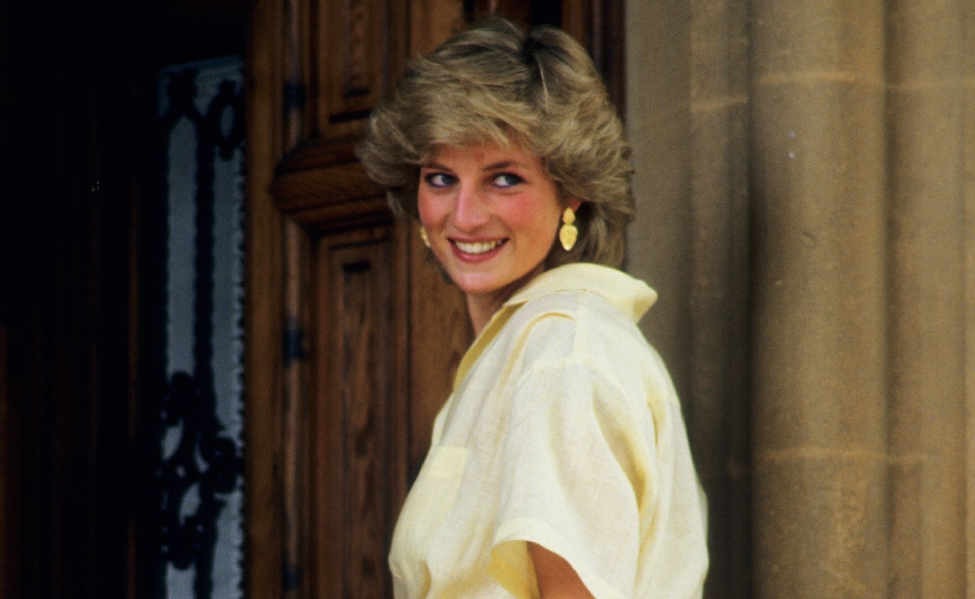 Kensington Palace debuts a never-before-seen portrait of Princess Diana from the 80s and it’s simply breathtaking