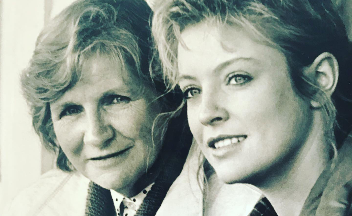 Beloved TV actress is almost unrecognisable in sweet ’80s throwback honouring the most important woman in her life