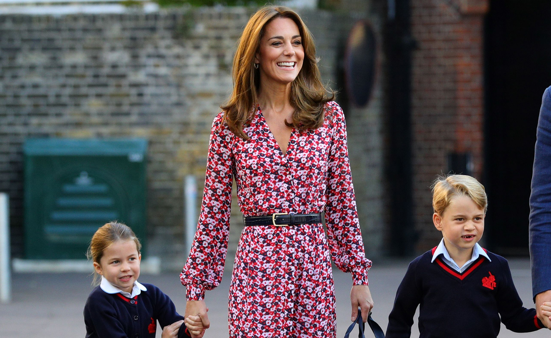 Rare candid photo! Kate Middleton proves she’s just like a normal mum with Prince George and Princess Charlotte
