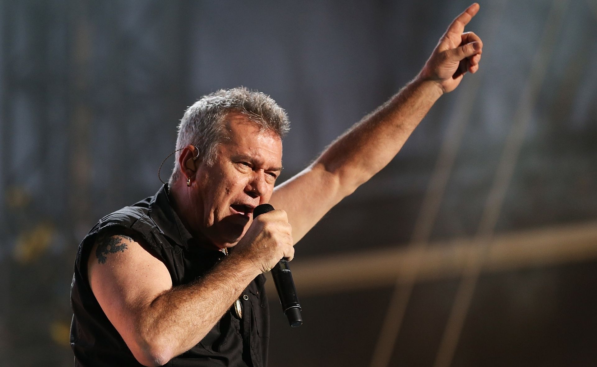 This epic throwback of Jimmy Barnes proves the working class man was a total “smoke show” when he was young