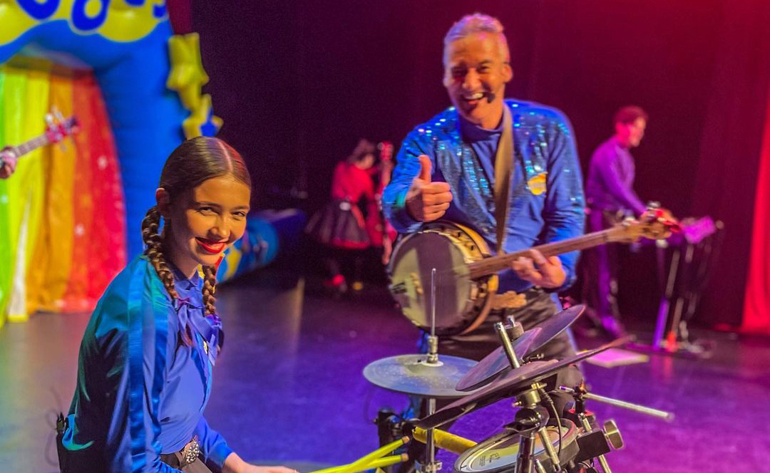 “Proud dad”: Anthony Field’s daughter sends fans into a frenzy as she joins The Wiggles on stage