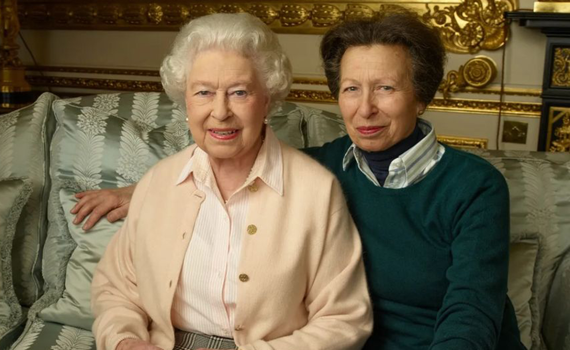 Princess Anne opens up about the Queen’s final 24 hours: “To my mother… thank you”