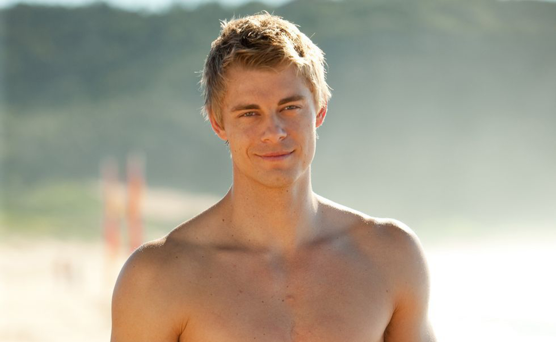 Home and Away alum Luke Mitchell looks unrecognisable in his latest role