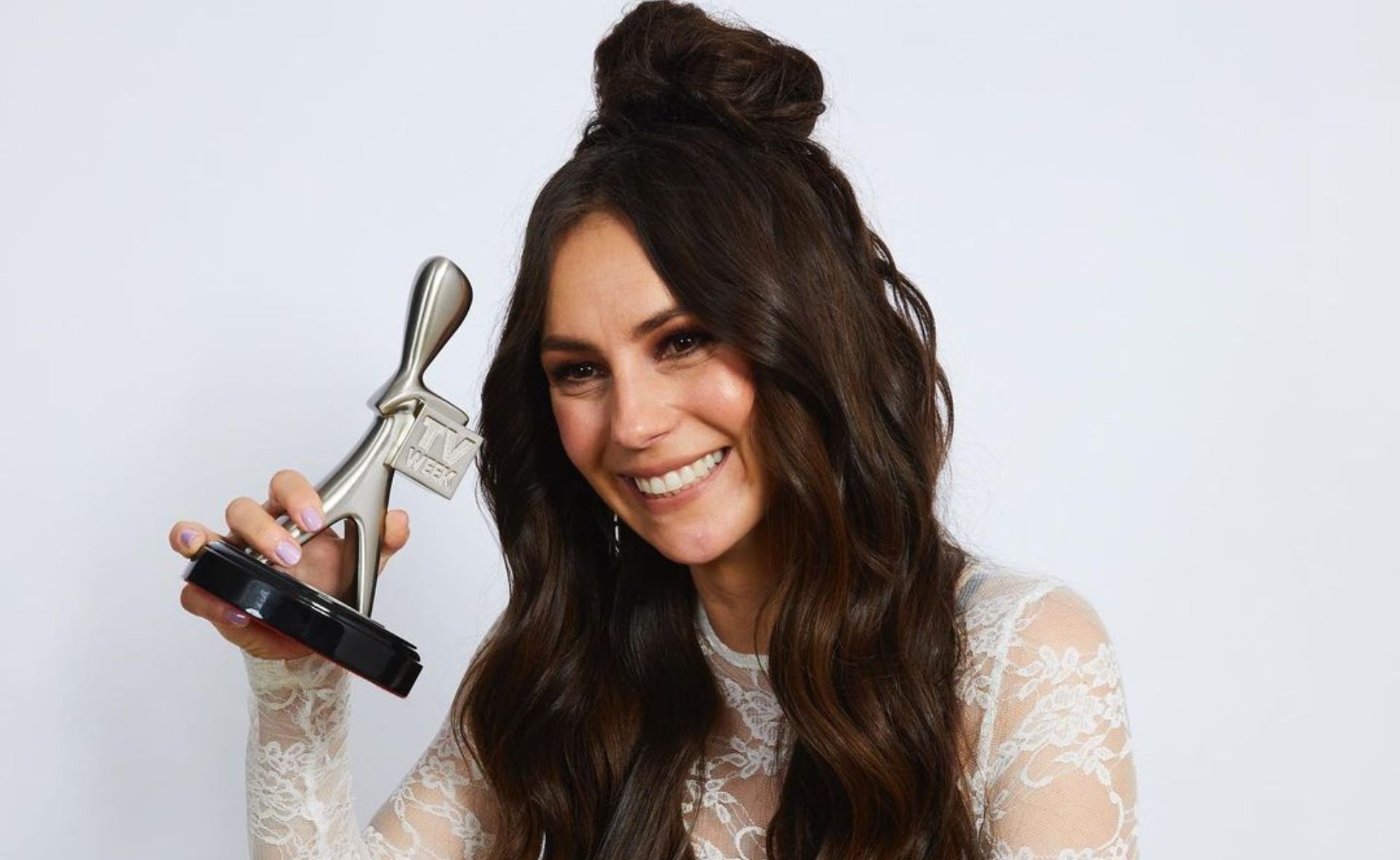 The surprising place Amy Shark plans to keep her Logie Award