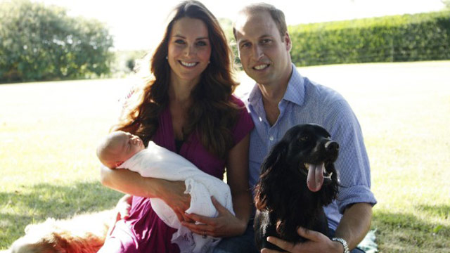 First official royal baby photos released
